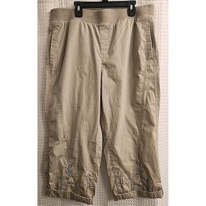 NEW CHICO'S Sz 2R=12 Large Cropped Khaki Pants Embroidered Hem Pull-On